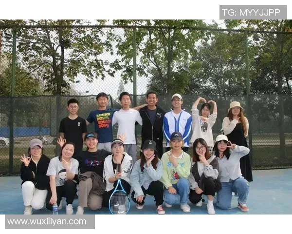 赛后分析：上海网球队与武汉网球队的团队协作与战术对比探讨